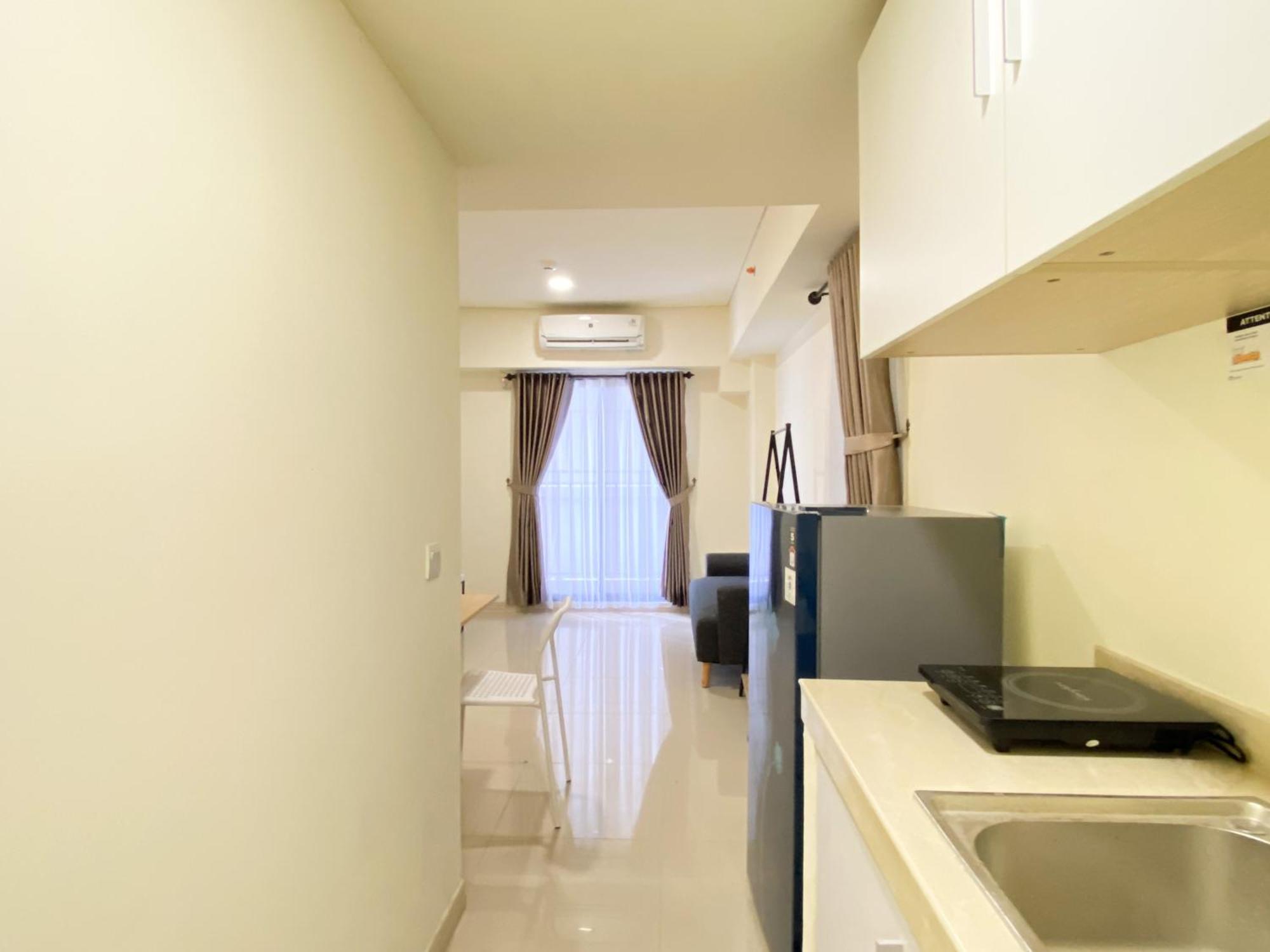 Apartemen Cozy Living And Strategic 2br At Meikarta By Travelio Bekasi